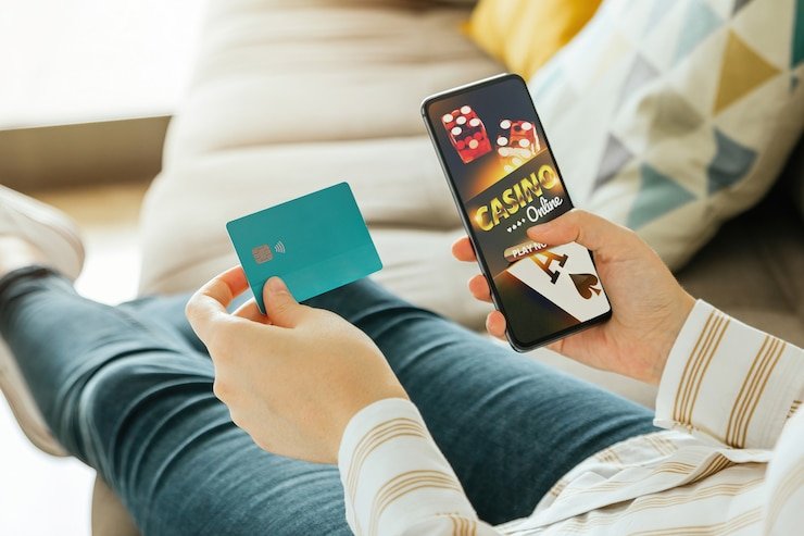 Mobile app live table interface